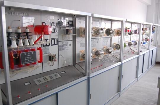 保定市第四職業(yè)中學有電氣技術應用專業(yè)？