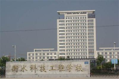 哪個(gè)學(xué)校初中畢業(yè)生可以學(xué)習(xí)獸醫(yī)專業(yè)？