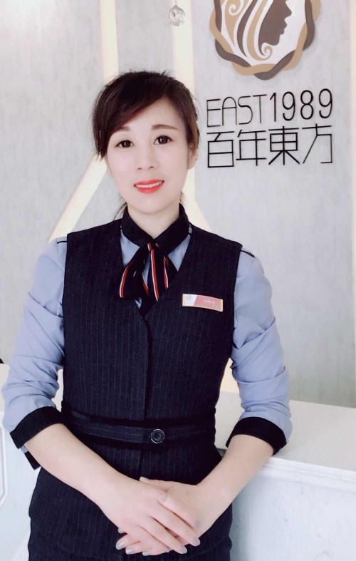  青花美甲怎么做？保定東方技工學校教你巧做美甲！