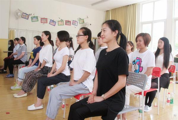 濰坊幼師學(xué)校哪個(gè)好？