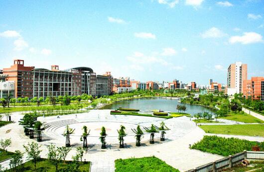 河北工貿(mào)專修學院：統(tǒng)招本科中職升本招生解答