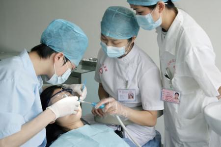 石家莊學(xué)口腔專業(yè)哪個學(xué)校好？