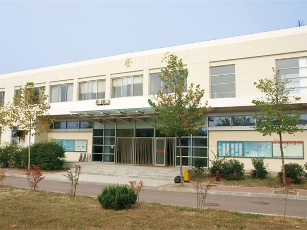 青島中魯中等專業(yè)學(xué)校怎么樣？它開設(shè)的海信班是怎么回事？