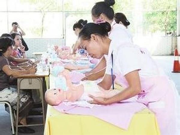 在菏澤市東華職業(yè)培訓(xùn)學(xué)校學(xué)習(xí)家政護理專業(yè)靠譜嗎？