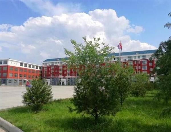 齊光科技文化專業(yè)學(xué)校有口腔醫(yī)學(xué)專業(yè)嗎？