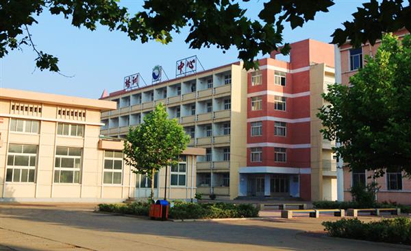山東龍口礦業(yè)集團(tuán)高級技工學(xué)校的醫(yī)護(hù)專業(yè)能考執(zhí)業(yè)藥師資格證嗎？