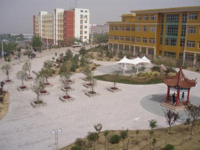 青島求實(shí)職業(yè)技術(shù)學(xué)院設(shè)施完善嗎？就業(yè)有保障嗎？