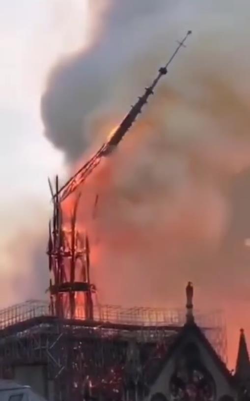 巴黎圣母院火災(zāi)嚴重將重建！圓明園美景重現(xiàn)卻只能空想！ 