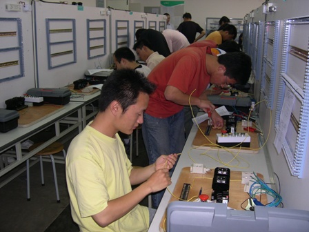 青島市電子信息技術(shù)學(xué)校學(xué)生待遇好不好？