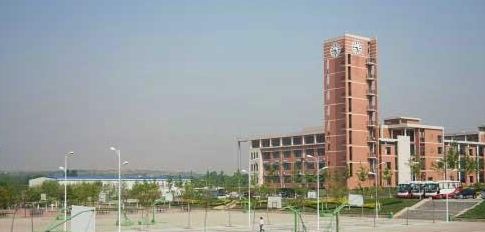與同類院校相比，泰安技師學(xué)院都有哪些優(yōu)勢？
