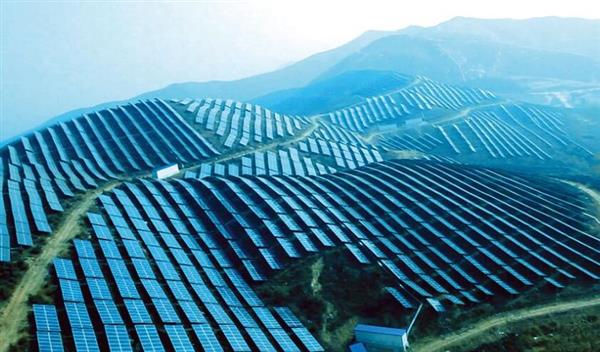 太陽能光伏發(fā)電都有哪些優(yōu)缺點？保定新能源技工學校為你講解！